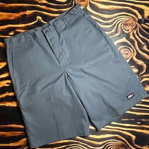 Dickies Mens Flat Front Shorts | SUPER Clean Size 38 | Great for Work or Play!